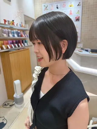 ミディアム Narumi ナルミのヘアスタイル