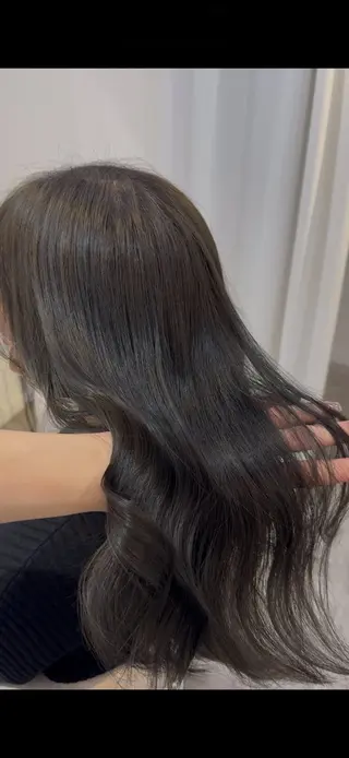 ロング カラー 【透明感カラー🫧】 【梅田】ハルのヘアスタイル
