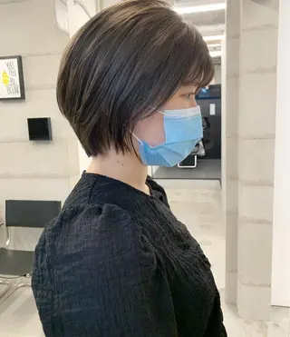 ショート カラー 透明感/オリーブ/ グレージュ/YUKAのヘアスタイル