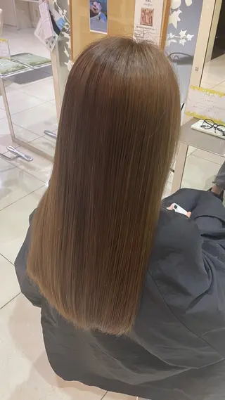 ロング カラー ハイトーン/ブリーチ Nozomiのヘアスタイル