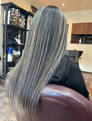 カラー Hair Magic TreAsure所属・Yu kaのヘアスタイル