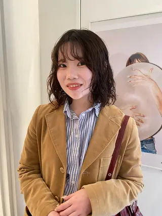 ミディアム パーマ Tomoka🐶🌟 似合わせカット✂︎のヘアスタイル