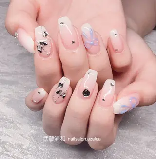 ネイル R inのネイルデザイン