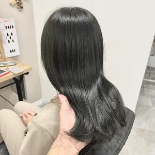 ミディアム カラー 色白に見える暗髪 梅田・増田のヘアスタイル