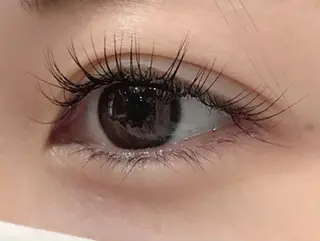 マツエク・マツパ 岡田詩織 MODE Ks松原店のヘアスタイル