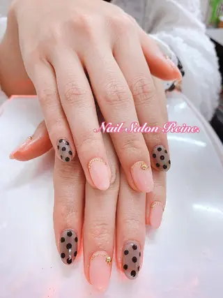 ネイル Nailsalon Reine所属・玉栄 伶奈のネイルデザイン