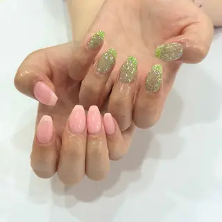 ネイル 深井 聖羅のネイルデザイン