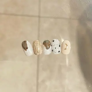 ネイル esby Loely MIZUKIのネイルデザイン