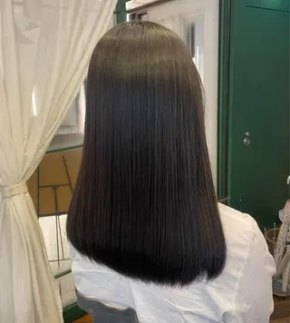 ロング パーマ ラティアンヌイグレック所属・豊中/髪質改善/ レイヤーカットミヅキのヘアスタイル