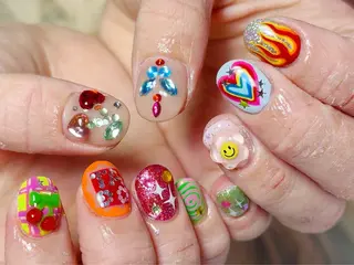 ネイル Nail Atelier IamI所属・アイアムアイ 大村磨衣のネイルデザイン