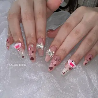 ネイル SALON ELVI.所属・SALON ELVI.のネイルデザイン