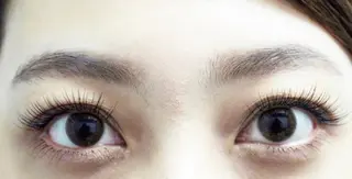 マツエク・マツパ eyelashsalon CREA所属・藤川 あゆみの眉毛・アイブロウイメージ