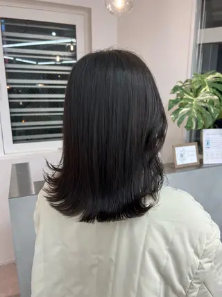 ミディアム カラー 小森聖奈 韓国風レイヤーカットのヘアスタイル