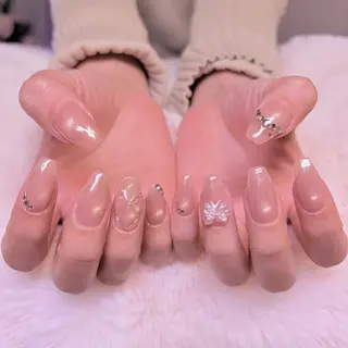 ネイル nail salon e'mu💐のネイルデザイン