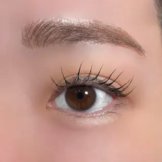 マツエク・マツパ 山本 恋乃香のヘアスタイル