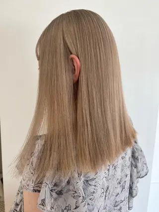 カラー ブリーチカラー🎀 韓国風/寺門美優のヘアスタイル