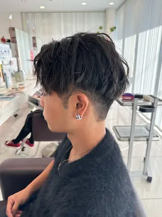 メンズ ブリーチ/艶カラー /縮毛矯正/みなのヘアスタイル