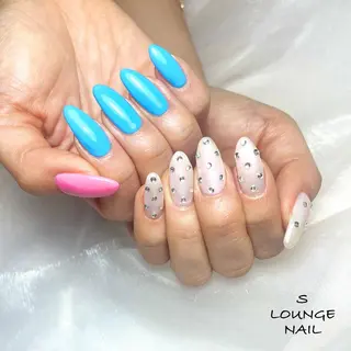 ネイル S LOUNGE NAIL所属・パーツたくさん🍓 SUMIのネイルデザイン