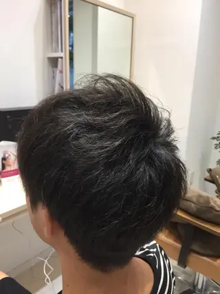 ショート CUETOGOSHIKOEN所属・舛添 龍一のヘアスタイル