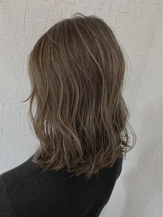 ミディアム 須佐 勝也のヘアスタイル