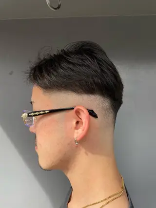 ショート メンズ FADE&LINE登戸店所属・🔥メンズ専門 美容師🔥 柳澤陵心のヘアスタイル