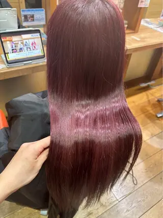 ロング カラー 藤本 結羽のヘアスタイル