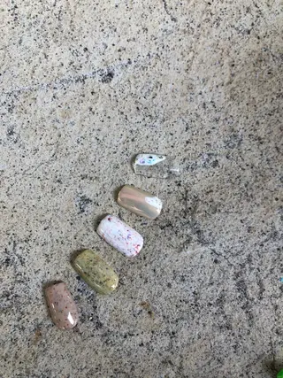 ネイル nailsalon　hue所属・小山 羽奈のネイルデザイン