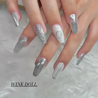 ネイル WINK DOLL所属・WINK DOLL 🌹MIRAIのネイルデザイン
