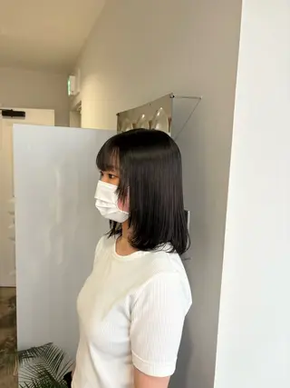 ミディアム 大阪/レイヤー/ ツヤ髪/ヨシノヒメカのヘアスタイル