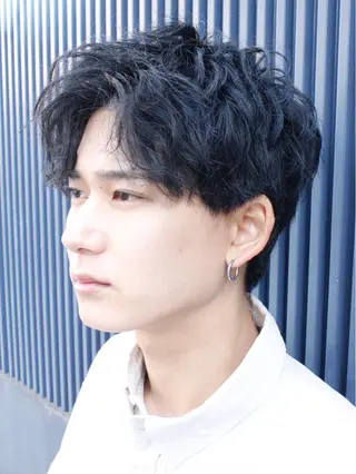 ミディアム パーマ FERIA fam 小林勇太のヘアスタイル