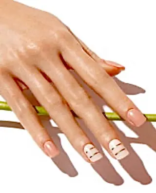 ネイル ゲン レイカのネイルデザイン