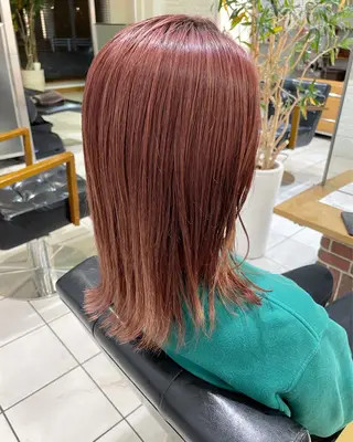 ミディアム カラー 🌟デザインカラー 🌟コノミ🌟のヘアスタイル