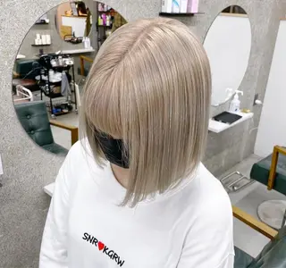 ショート カラー Lull (シェアサロンReco VIProom)所属・Lull1人美容室 バレイヤージュのヘアスタイル