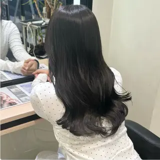 ロング カラー ひなの🫧ベージュ系 艶カラーのヘアスタイル