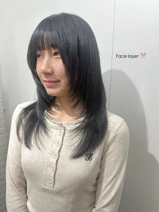 ロング レイヤーカット‎🤍 /ともえ🤎🧸のヘアスタイル
