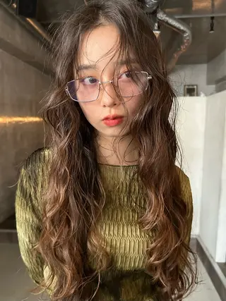 ミディアム カラー 斎藤祐樹 /レイヤー/パーマのヘアスタイル