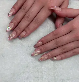 ネイル *RAIMU* HOLOGRAMのネイルデザイン