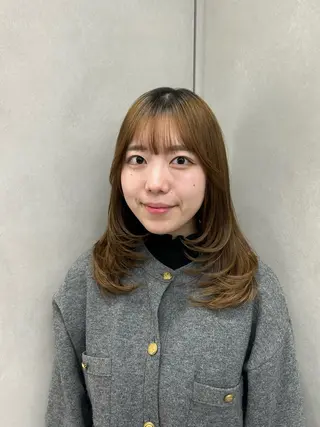 セミロング ONYX 表参道所属・ショート/ボブ/似 合わせ/顔周りカットのヘアスタイル