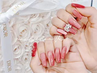 ネイル ✨Nailsalon Vi+✨のネイルデザイン