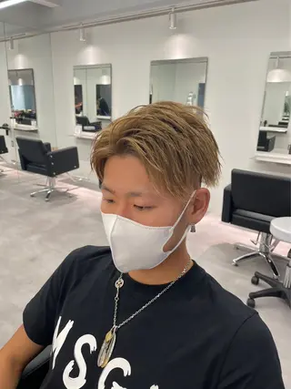 カラー メンズ R/🤎 パーマ&ブリーチ🔥のヘアスタイル