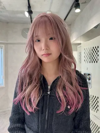 ロング カラー ダブルカラー ブリーチ/kaitoのヘアスタイル