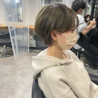 ショート カラー 🦋ハイトーンボブ ショート🦋トシキのヘアスタイル