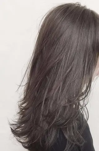 セミロング カラー ヘアアレンジ 【公式】amble luxe池袋東口🩷のヘアスタイル