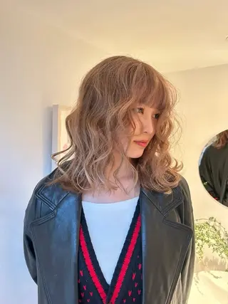 カラー VISION   aoyama所属・かがやしづ ⭐️ハイトーンのヘアスタイル
