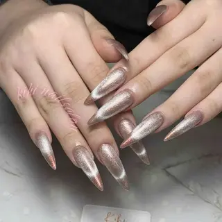 ネイル 💕鈴木ユリ パラジェル/オフ無料のネイルデザイン