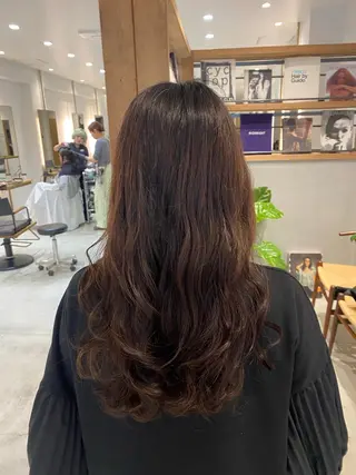 ロング CYAN.矢場町店所属・三代 ゆりあのヘアスタイル