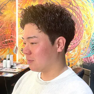 ショート パーマ メンズ メンズヘア特化 崎田 成人のヘアスタイル