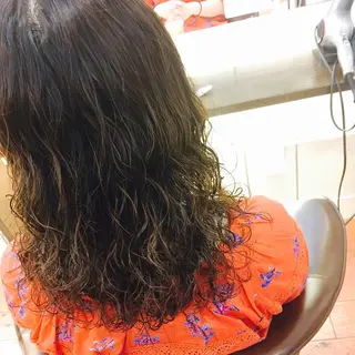 セミロング パーマ Lagom なかだのヘアスタイル