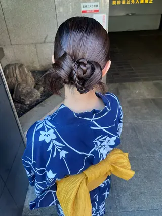 セミロング ヘアアレンジ 山下 明子のヘアスタイル