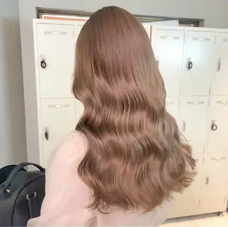 ロング カラー 🫧うる艶トレンド 🫧透明感カラーのヘアスタイル